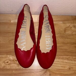 Casual or Pinup Style Red Scalloped Edge Flats, Never worn, Size 7